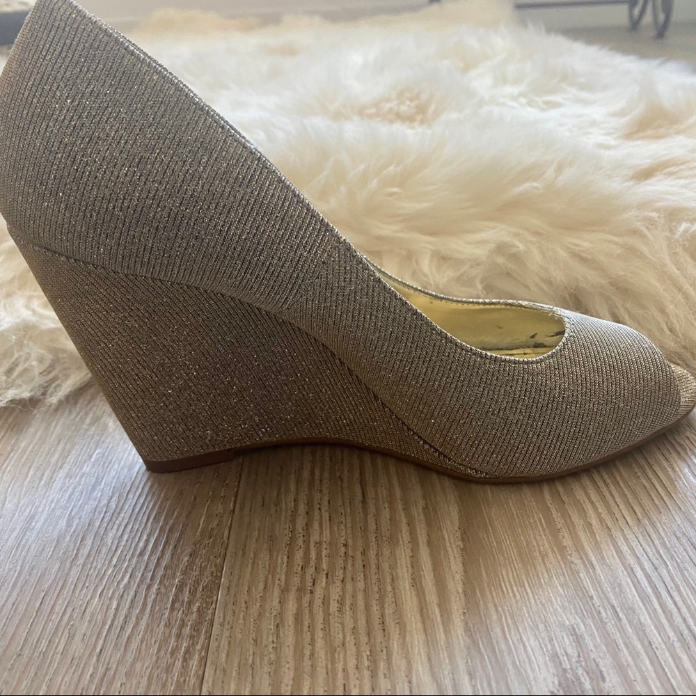 (Formal Wear) Silver Wedges Open Toe - Size 8